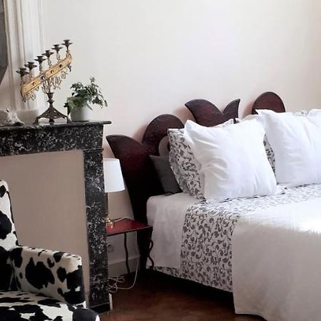 O Anges Bed & Breakfast อาร์ลส์ ภายนอก รูปภาพ