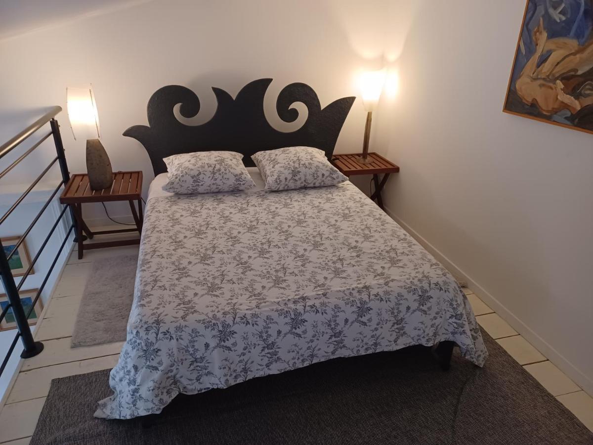 O Anges Bed & Breakfast อาร์ลส์ ภายนอก รูปภาพ