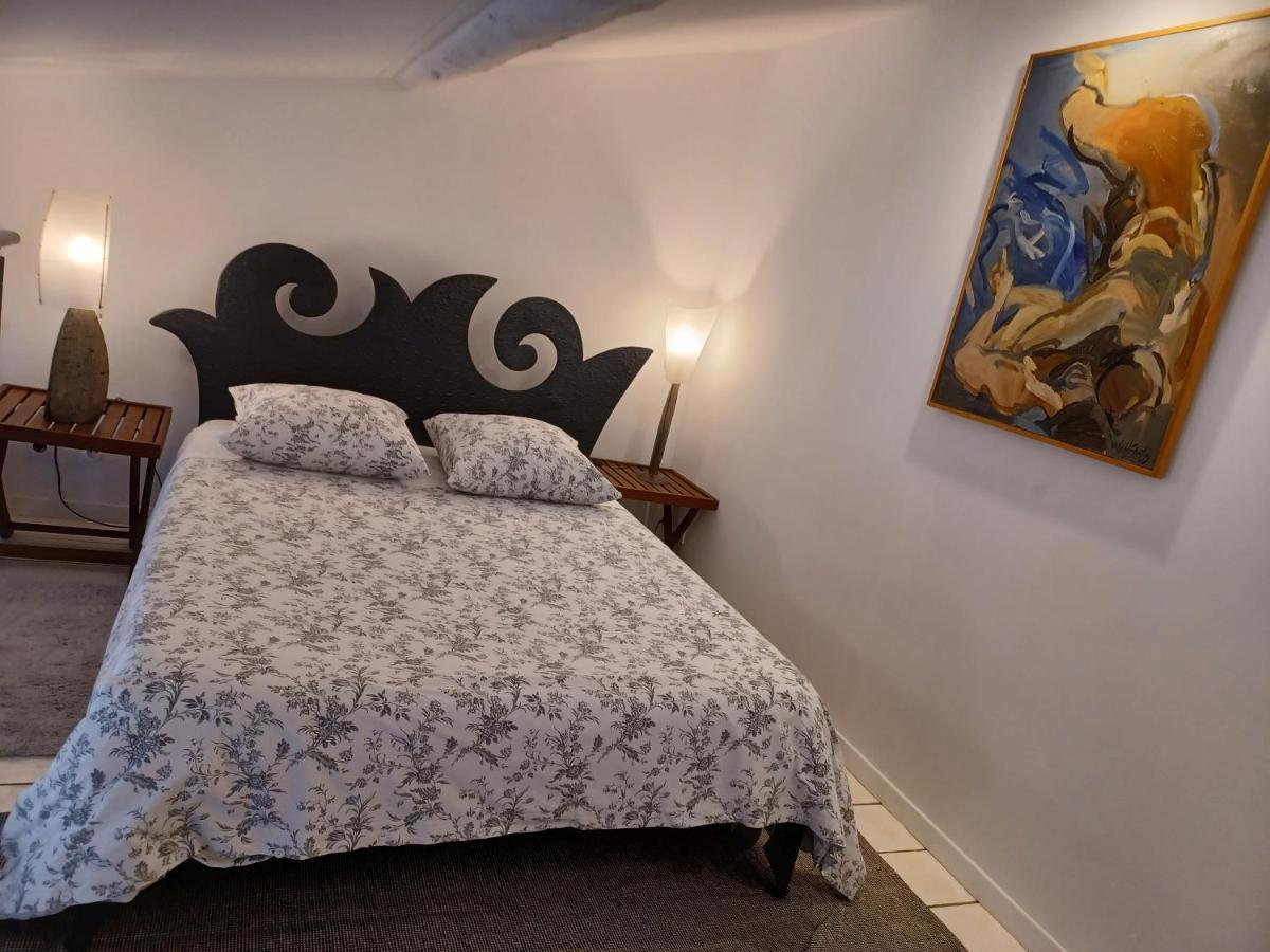 O Anges Bed & Breakfast อาร์ลส์ ภายนอก รูปภาพ