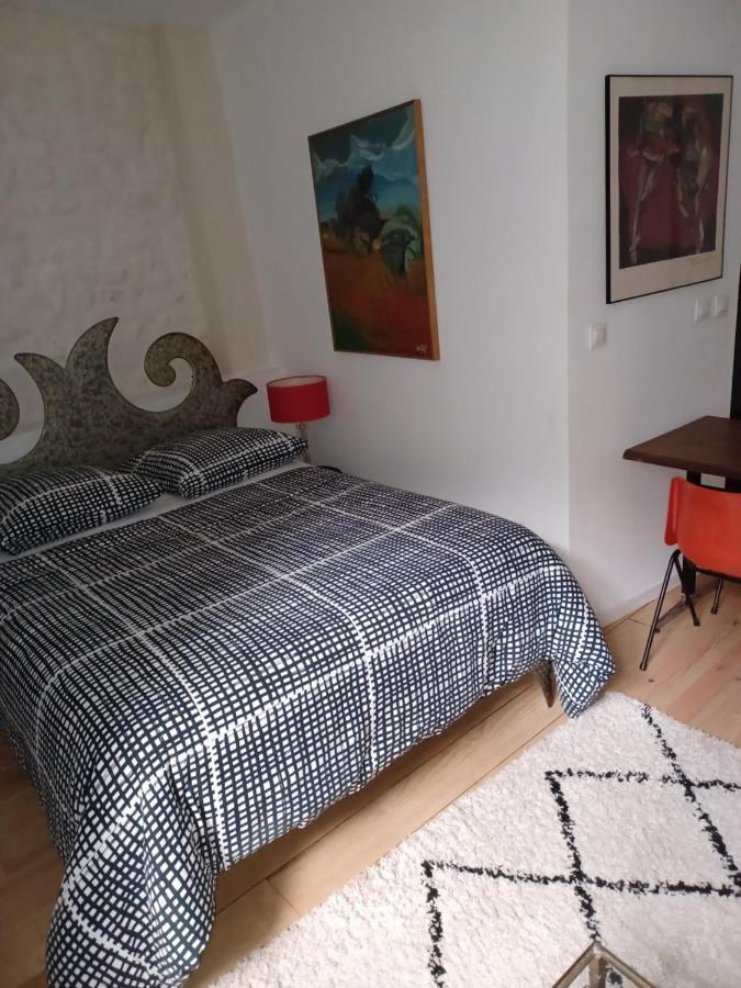 O Anges Bed & Breakfast อาร์ลส์ ภายนอก รูปภาพ