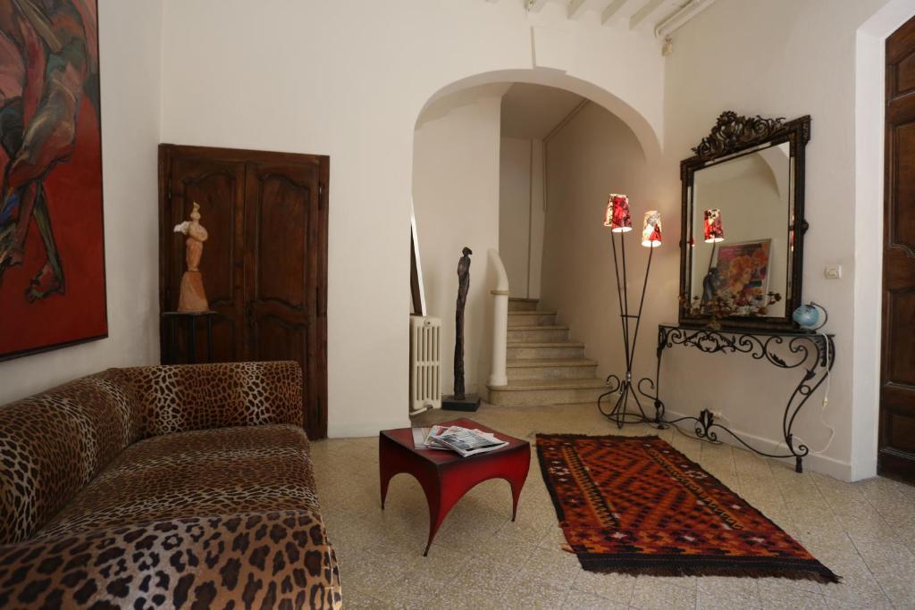 O Anges Bed & Breakfast อาร์ลส์ ภายนอก รูปภาพ