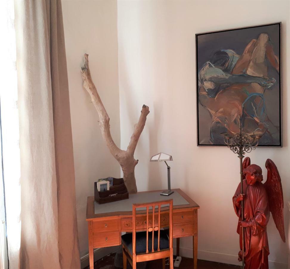 O Anges Bed & Breakfast อาร์ลส์ ภายนอก รูปภาพ