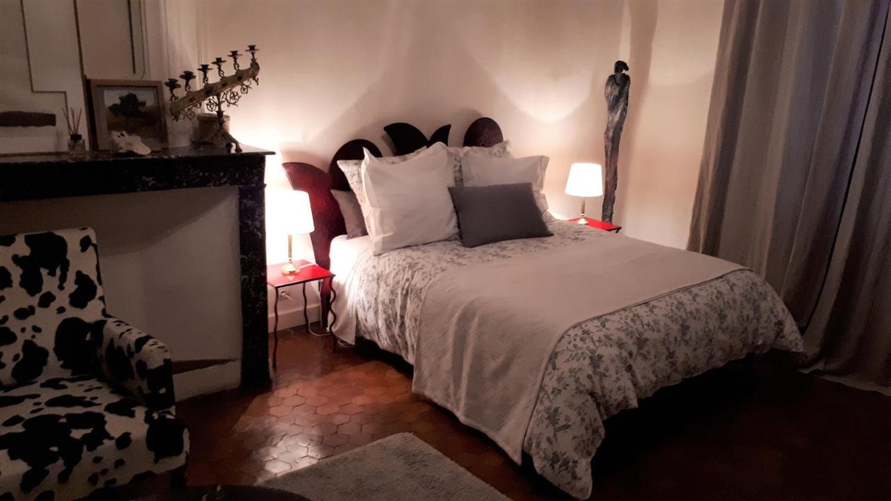O Anges Bed & Breakfast อาร์ลส์ ภายนอก รูปภาพ