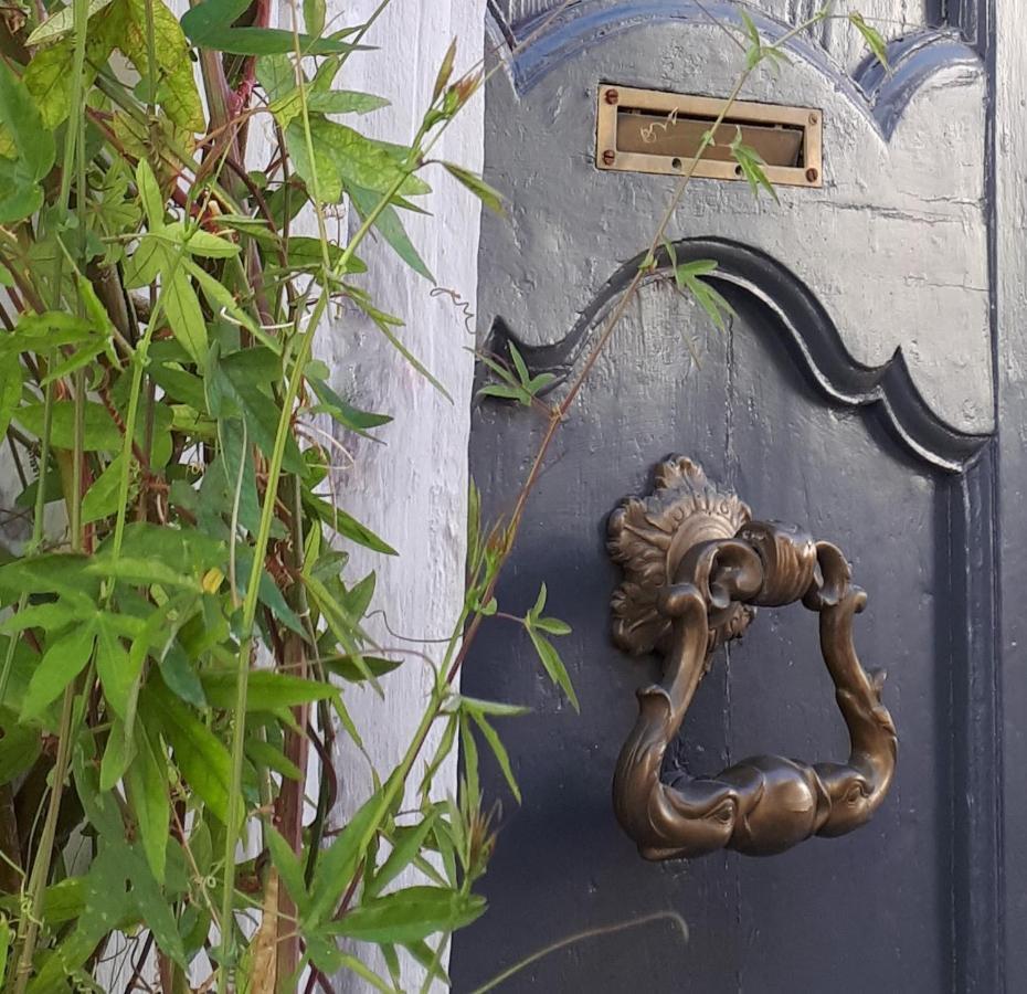 O Anges Bed & Breakfast อาร์ลส์ ภายนอก รูปภาพ